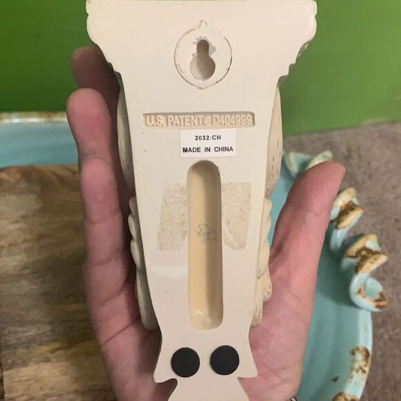 Small hanging piece: I used as a book end - Picture 4 of 7